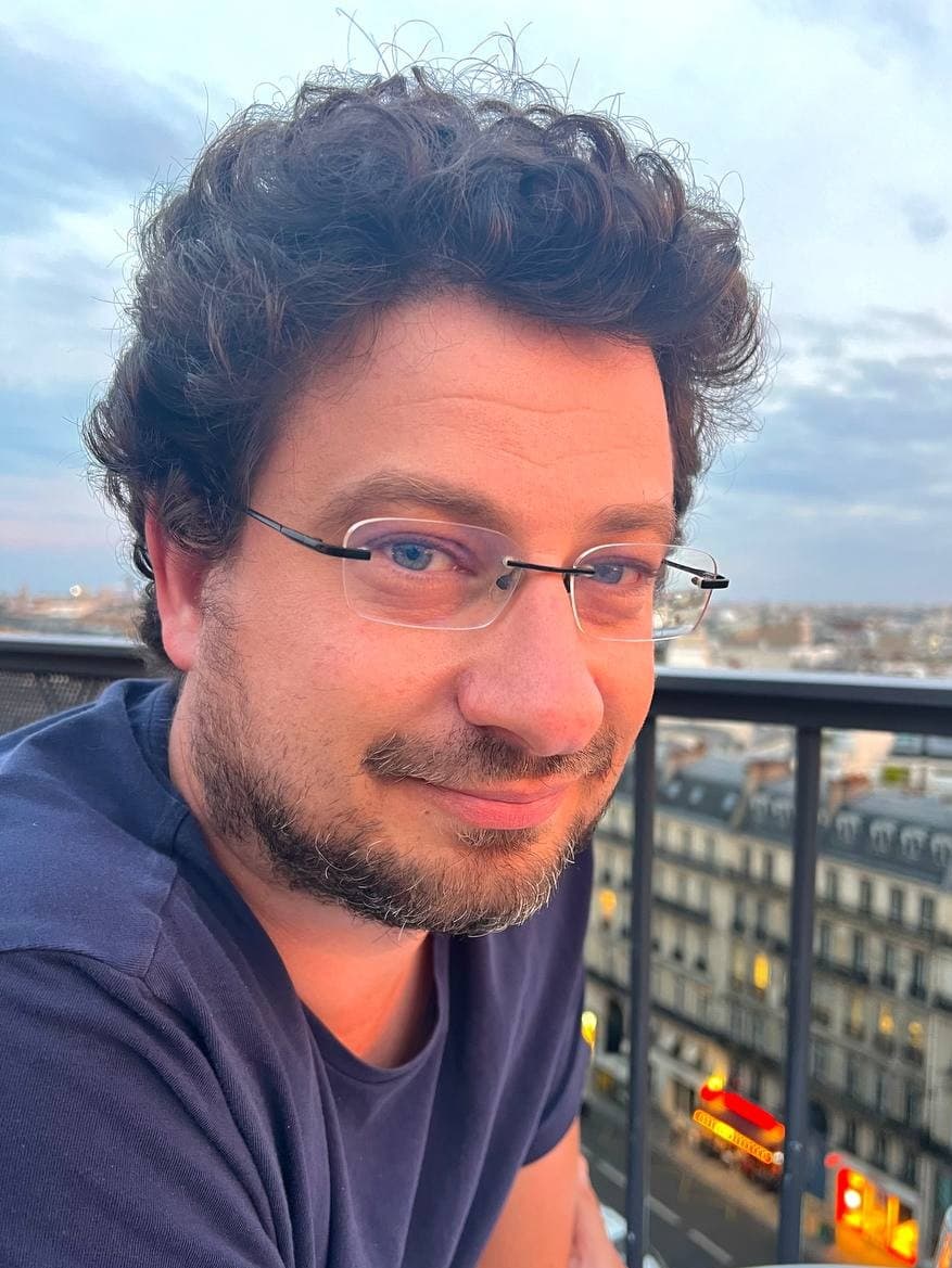 Dav2d: A fast, open AV1 decoder built for real-world performance