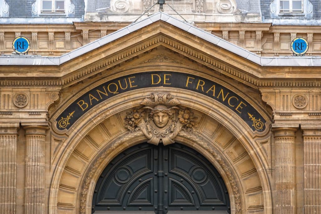 France pulls last gold held in US